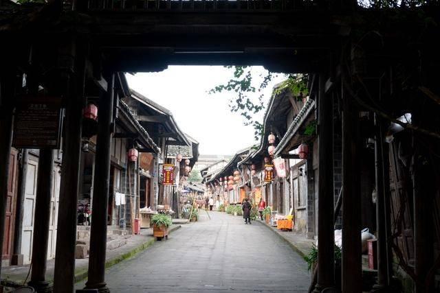 母亲已离世9个月了能去参加亲戚的葬礼吗？游戏画面